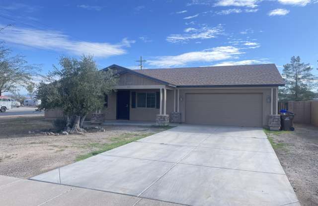 633 N PARK Street photos photos