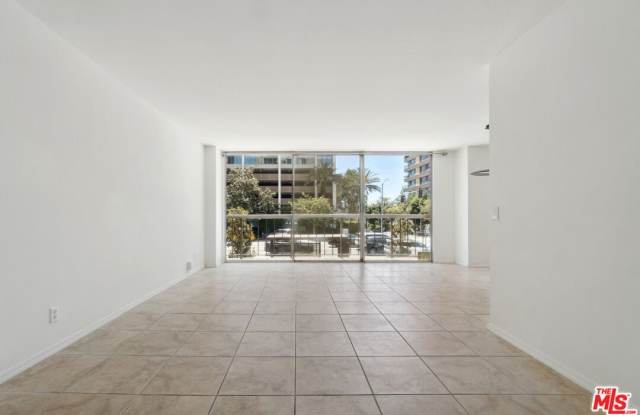 10747 Wilshire Blvd photos photos