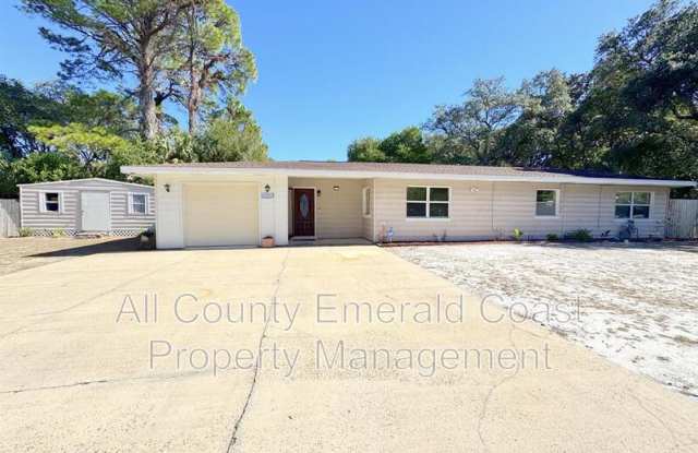 101 Elm Ave SE - 101 Elm Avenue Southeast, Fort Walton Beach, FL 32548