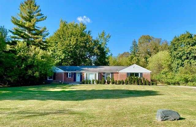 6040 OLD ORCHARD Drive photos photos