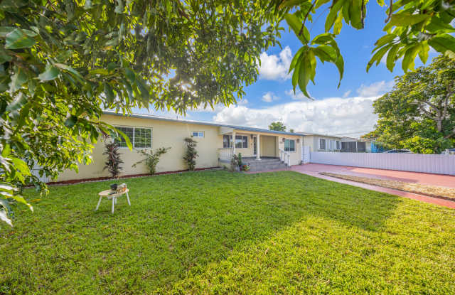 5862 W 2nd Ct Gallery 1