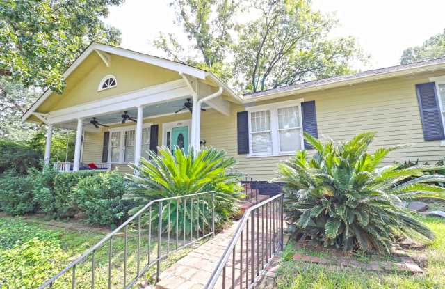 3-BEDROOM, 2-BATH HOME IN SHANDON, WALKING DISTANCE TO FIVE POINTS! — AVAILABLE JULY 2027! Gallery 3