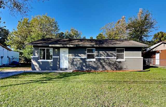 5703 S 79th St - 5703 South 79th Street, Progress Village, FL 33619