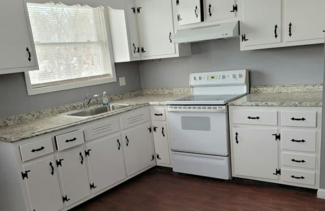 658 Sound Ave - 658 Sound Avenue, Wading River, NY 11933