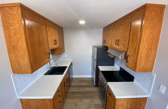 150th Avenue Apartments photos photos