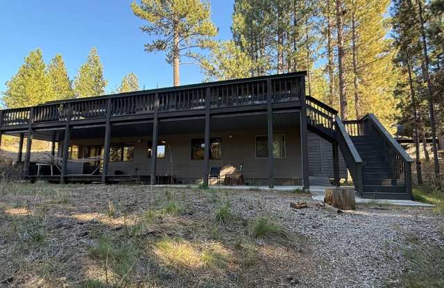 Furnished Riverfront Cabin on the Spring River – 4 Bedrooms, 3 Bathrooms 2,300 sq. ft. | Fully Furnished | All Utilities Included | Riverfront photos photos