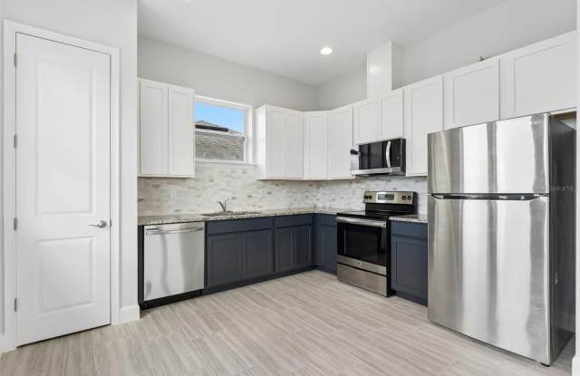 8033 NEMOURS Parkway Gallery 4
