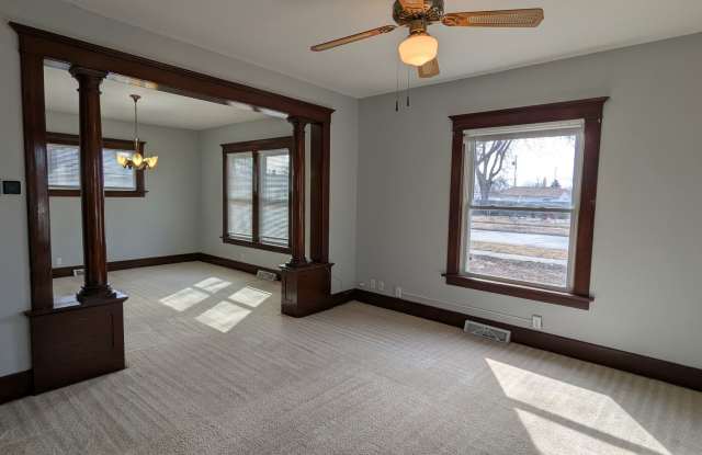 Beautiful Home on Corner Lot Gallery 4