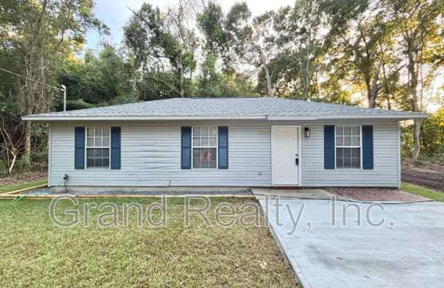 4520 Limit Street - 4520 Limit Street, Bagdad, FL 32583