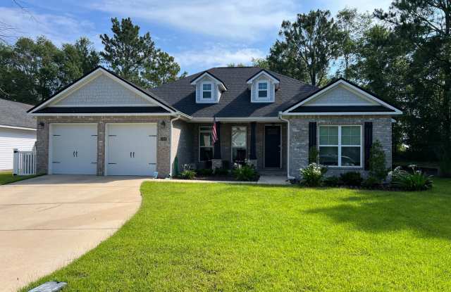 Beautiful 4 Bedroom, 2 Bath Milton Home available !! photos photos
