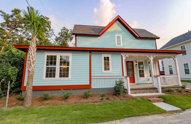Pre-Leasing for the 2027-28 School Year! Gallery 3
