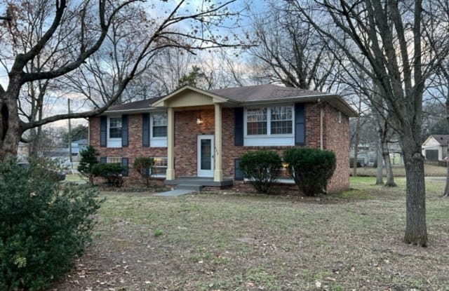 122 Chippendale Dr - 122 Chippendale Drive, Hendersonville, TN 37075