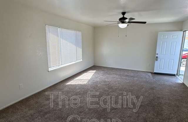 983 North Lynora Gallery 2