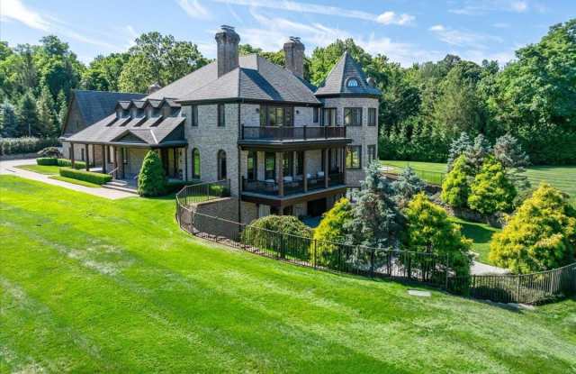 2 Sunset Drive photos photos