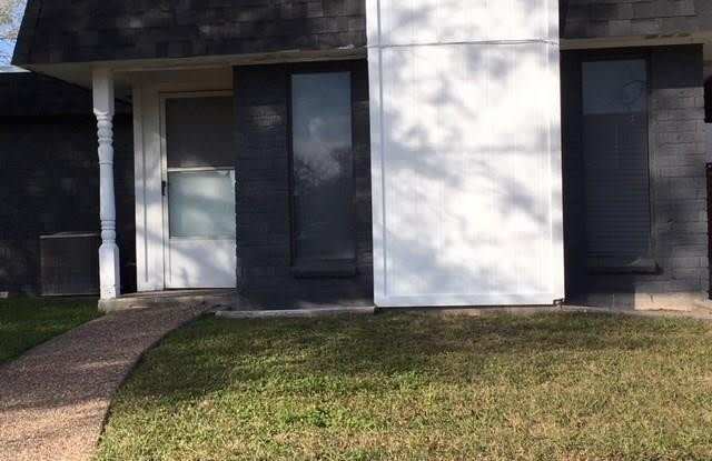 5022 S Wingfoot Road - 5022 Wingfoot Ln, Corpus Christi, TX 78413