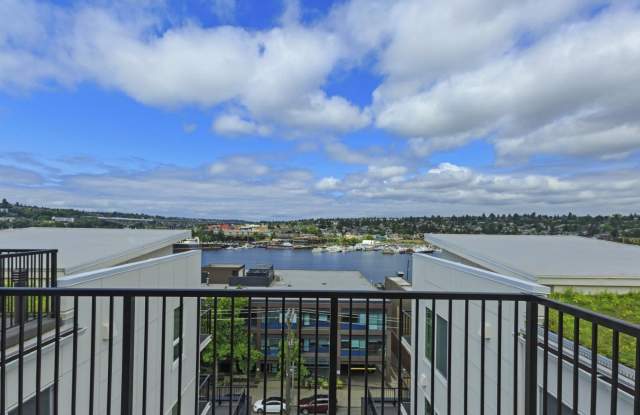 Eastlake Flats photos photos