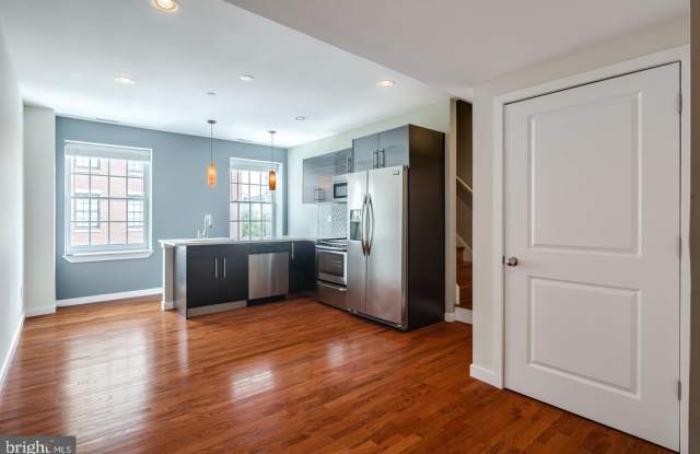 301 MARKET STREET - 301 Market Street, Philadelphia, PA 19106