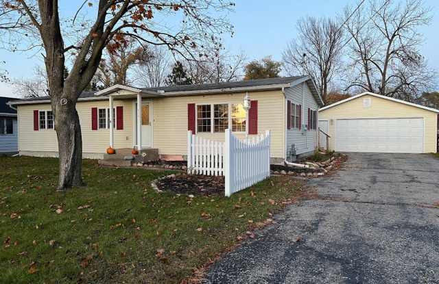 416 Haskin Drive - 416 Haskin Drive, Pardeeville, WI 53954