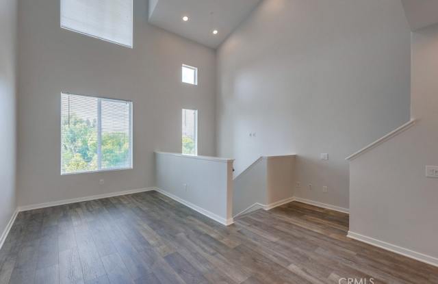 103 Waldorf photos photos