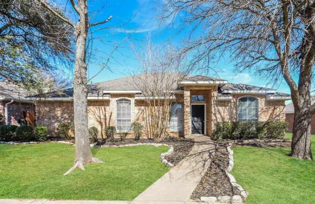 1017 Glencrest Drive - 1017 Glencrest Drive, Cedar Hill, TX 75104