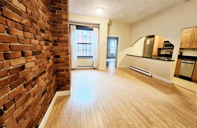 160 Saint Botolph Street Gallery 1