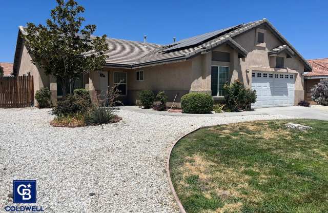 Well-maintained 4-bedroom, 3-bathroom Victorville home! Gallery 4