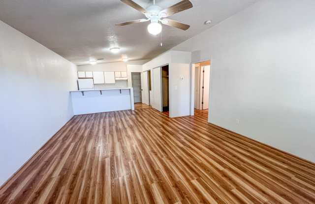 TRIPLEX APARTMENT- COTTONWOOD - VERDE VILLAGE Gallery 3