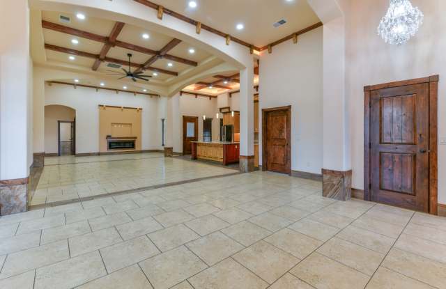 8024 Canoncito Drive Gallery 4