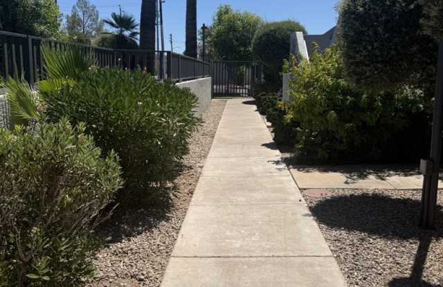 2-bedroom Tempe condo - UNIVERSITY & RURAL Gallery 4