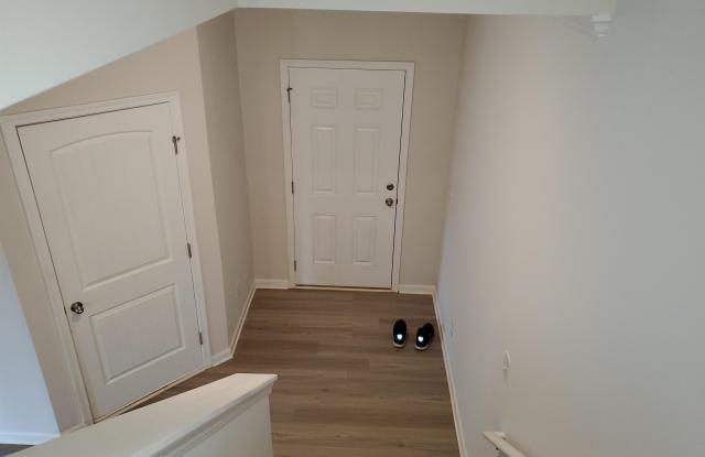 5008 Fawnwood Drive Gallery 2