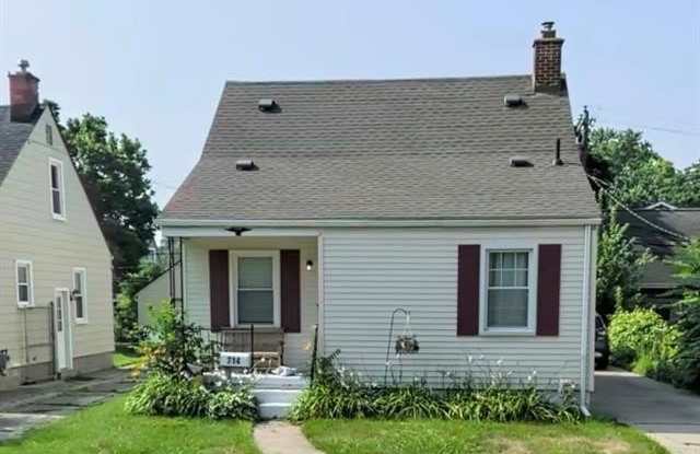 714 E 12 Mile Road photos photos