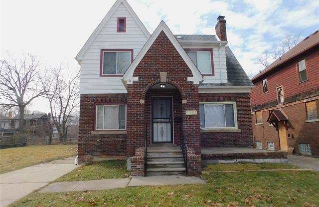3983 COURVILLE Street Gallery 2