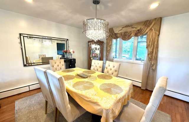906 Park Court Gallery 3