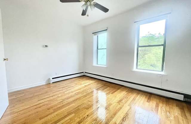253 W 134th St photos photos