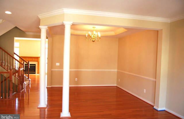 1538 GROSBEAK COURT Gallery 2