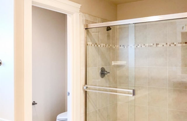 17527 NE 120th Way - 17527 Northeast 120th Way, Redmond, WA 98052