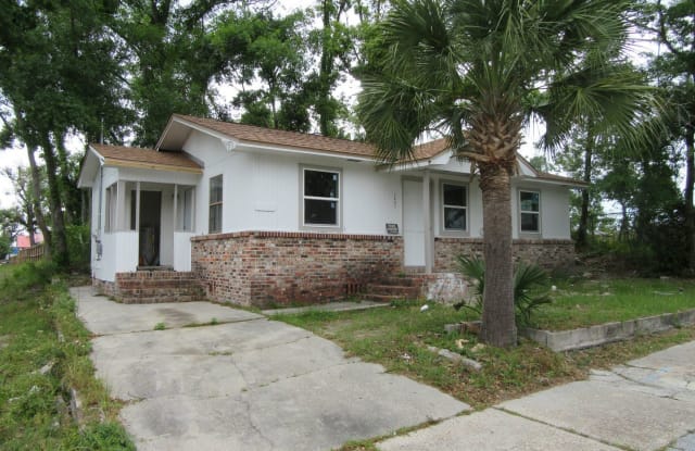 1221 Palo Alto Ave - 1221 Palo Alto Avenue, Panama City, FL 32401
