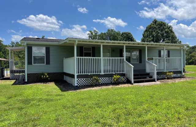 Beautiful 3 Bed, 2.5 Bath Home located in the country with a beautiful view! photos photos