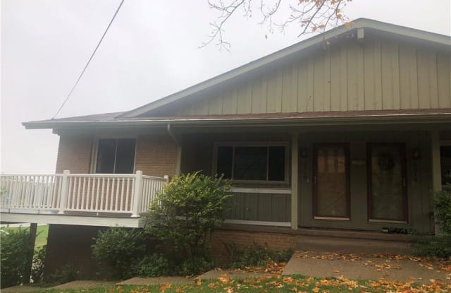 5318 Wiltshire Rd - 5318 Wiltshire Rd, North Royalton, OH 44133