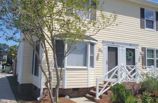 109 Oakmont Drive unit: 48 photos photos