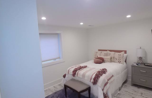 1304 Allison Street Northeast photos photos