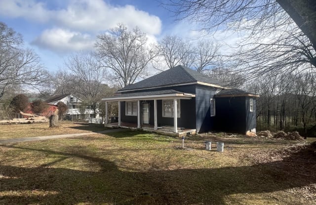 137 North Main Street - 137 North Main Street, Due West, SC 29639