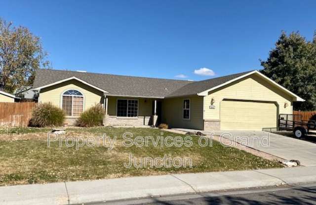 2552 McCook Avenue photos photos