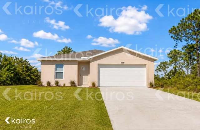 855 Cervantes Street East Gallery 1