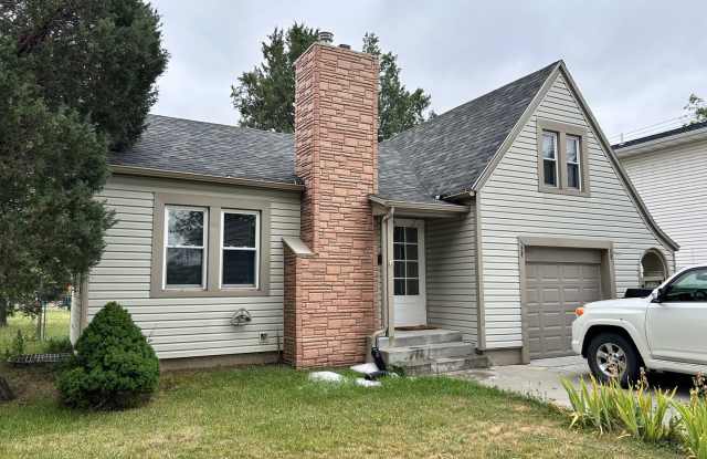 3 bed 1 bath Home off Custer Ave photos photos