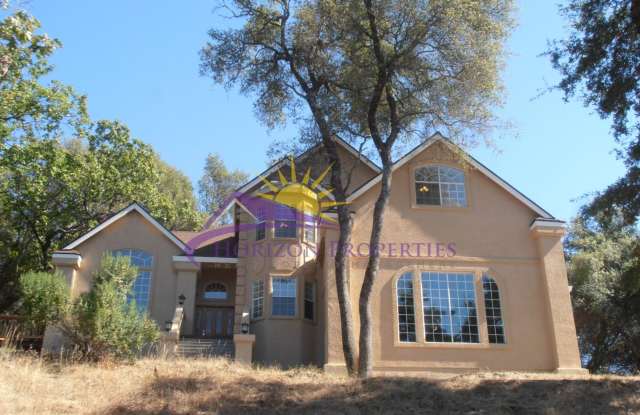 Spacious Unique 4 Bed 3 Bath 3,065sqft Three Story Cameron Park Home Gallery 1