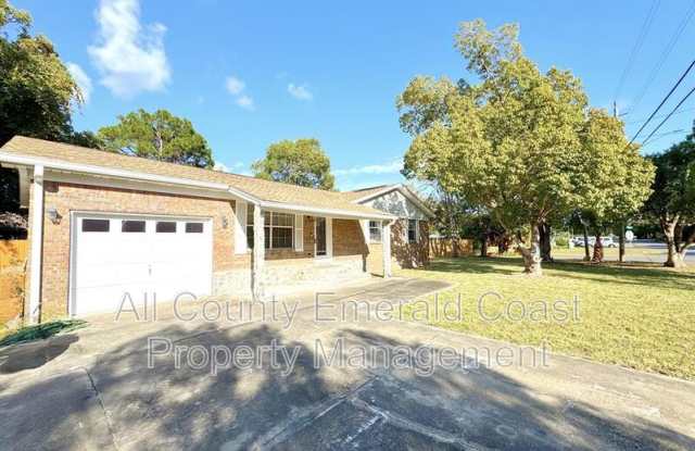 607 4th St photos photos