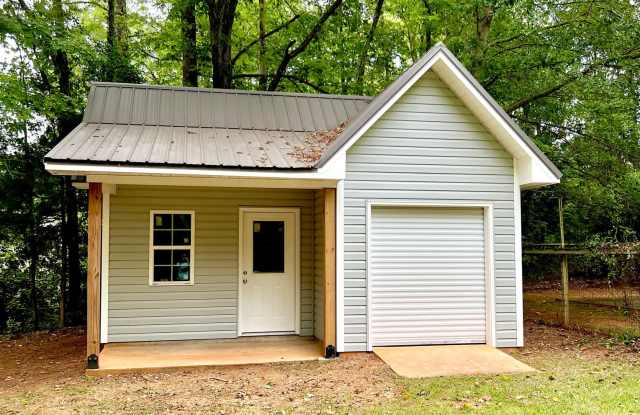 Spacious Home Conveniently Located close to Auburn High School photos photos