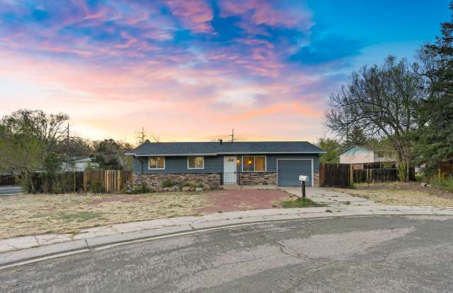 Charming 3 bedroom 1 Bath near Old Colorado City and Fillmore photos photos