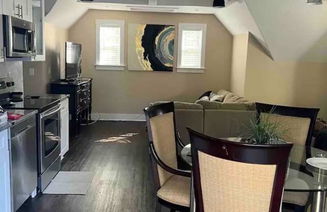 HOUSE FOR RENT on Thomasville Road photos photos